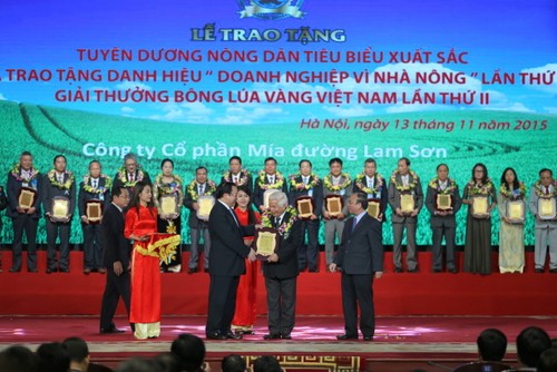 63 outstanding farmers honored - ảnh 1